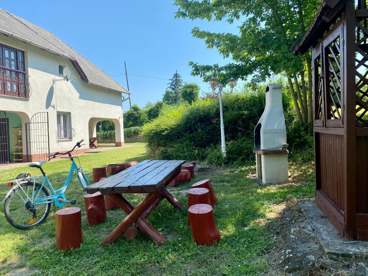 Toereki 34 Vendeghaz Apartment Siofok Bagian luar foto